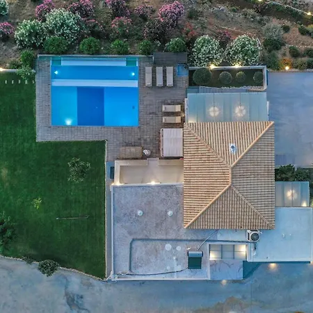 Kedria With A Panoramic Ocean View
